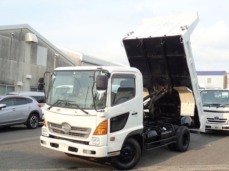 2006 Hino Ranger Dump